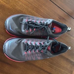 Hoka challenger 8.5